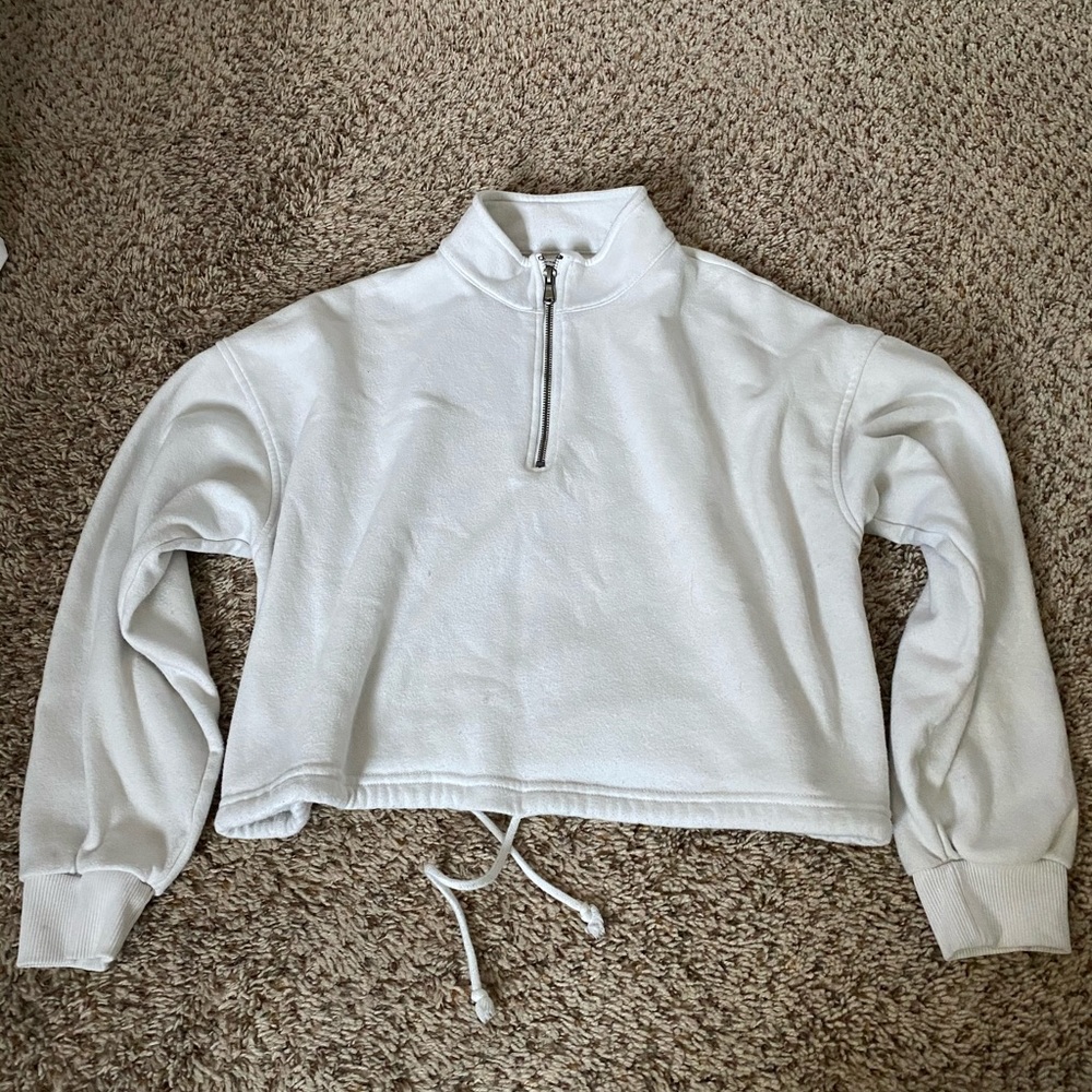 American Eagle cropped hoodie